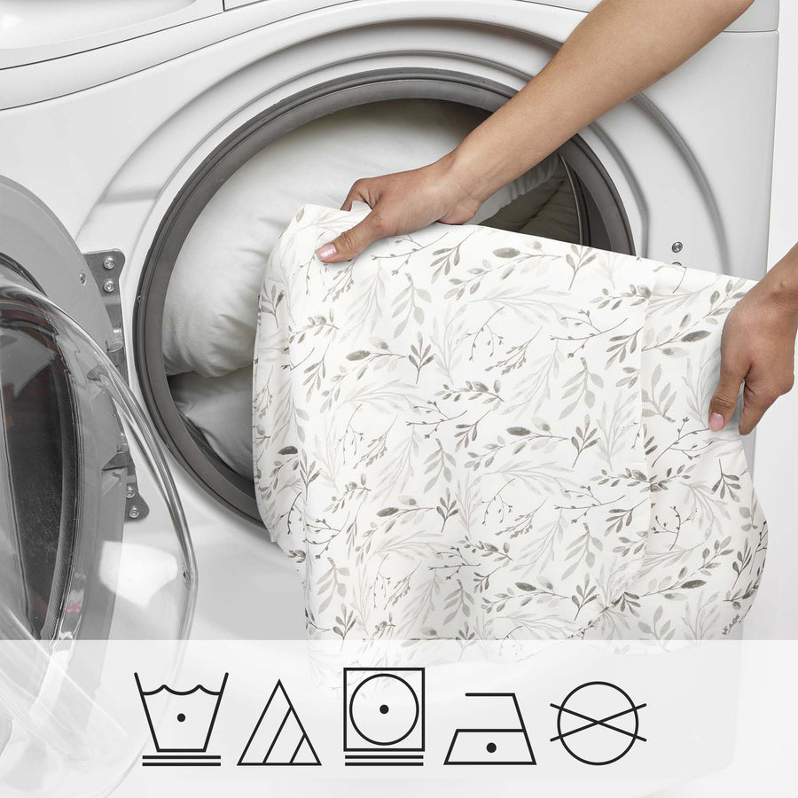 Gray Scattered Leaves